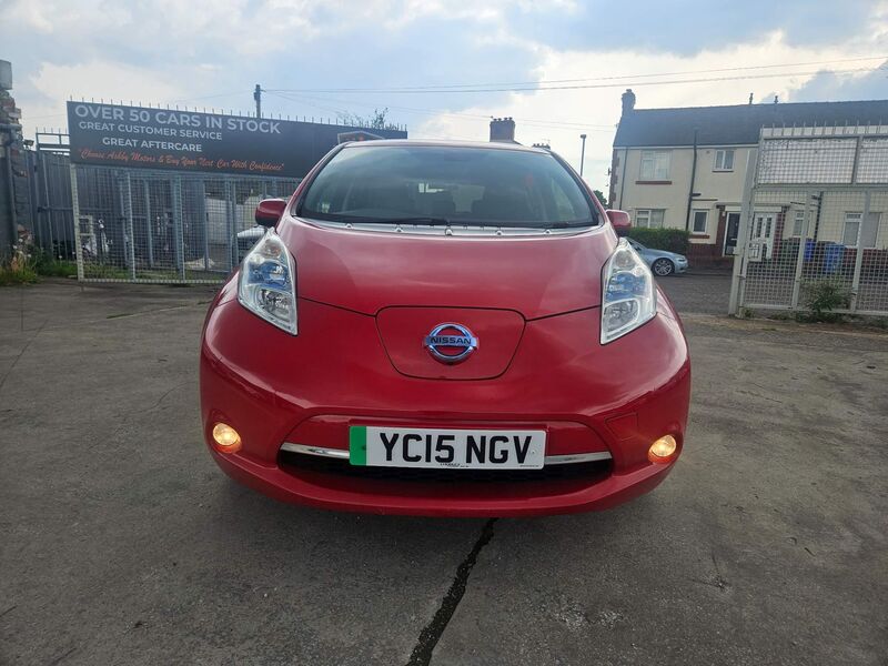 NISSAN LEAF