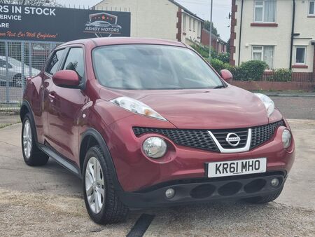 NISSAN JUKE 1.6 Acenta Premium Euro 5 (s/s) 5dr