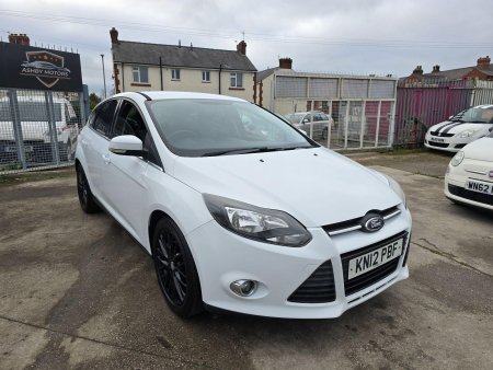 FORD FOCUS 1.0T EcoBoost Zetec Euro 5 (s/s) 5dr