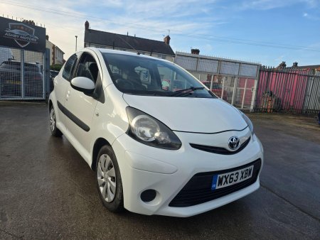 TOYOTA AYGO 1.0 VVT-i Move Euro 5 5dr