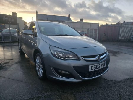 VAUXHALL ASTRA 2.0 CDTi Elite Auto Euro 5 5dr